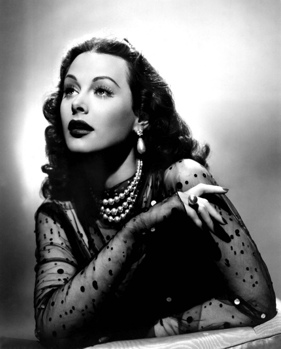 Hedy Lamarr in pearls