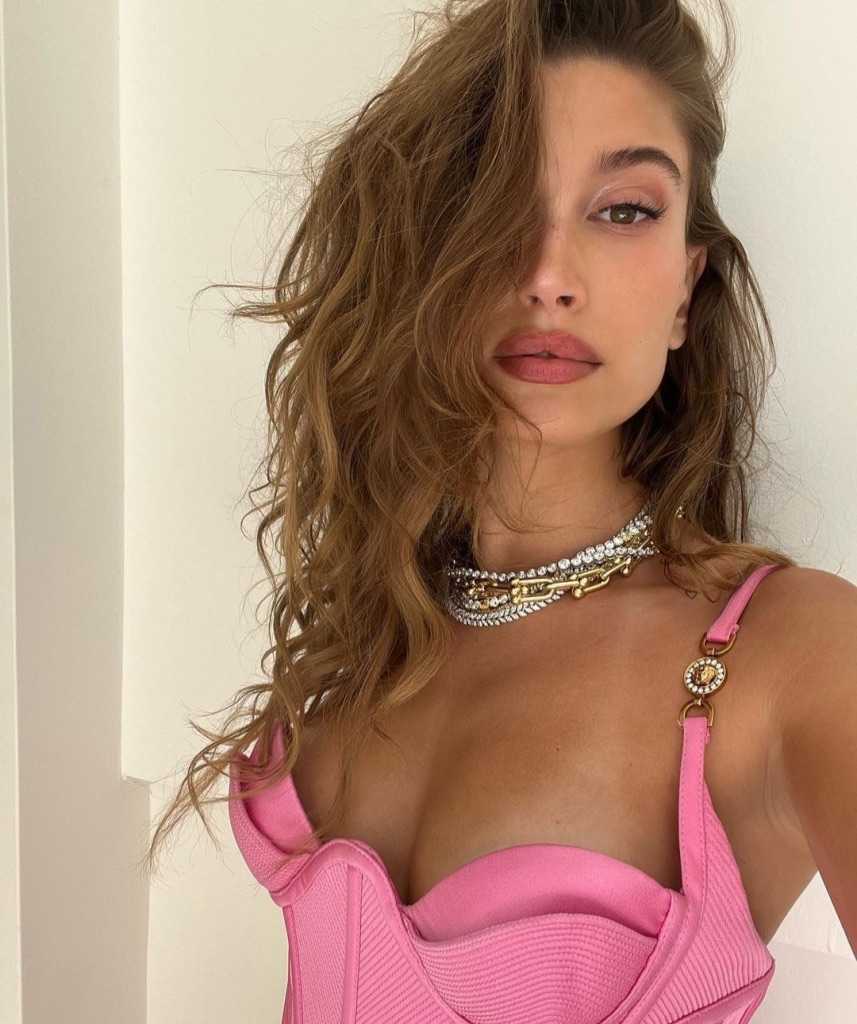 Hailey Bieber in layered necklaces