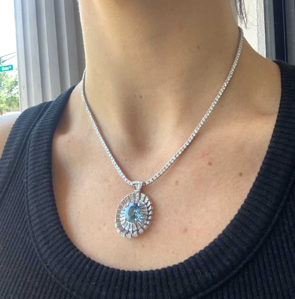 Art deco pendant with aquamarine center stone