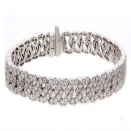 An 18k White Gold Cuban Link Diamond Bracelet