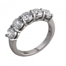 A Platinum Mutual Prong Wedding Band