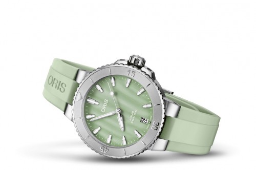 Oris Aquis Date