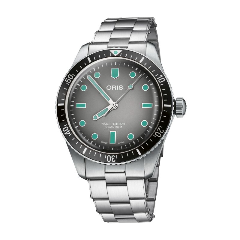 DIVERS SIXTY-FIVE