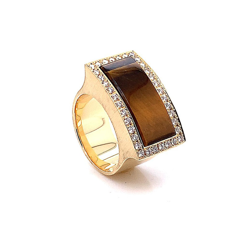 Matthia's & Claire 18k Yellow Gold Tiger Eye Ring