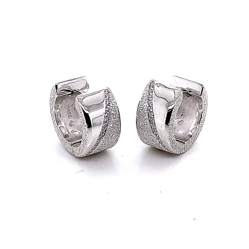 Matthia's & Claire 18k White Gold Earrings